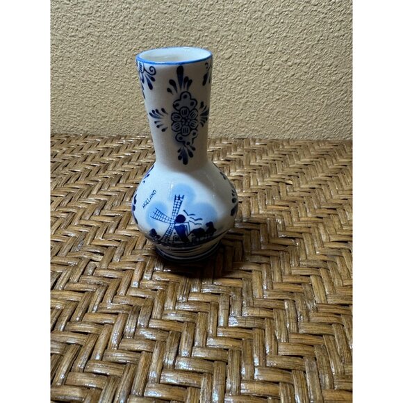 Delft Blue Holland Ceramic Vase With Windmill Design - Picture 4 of 10